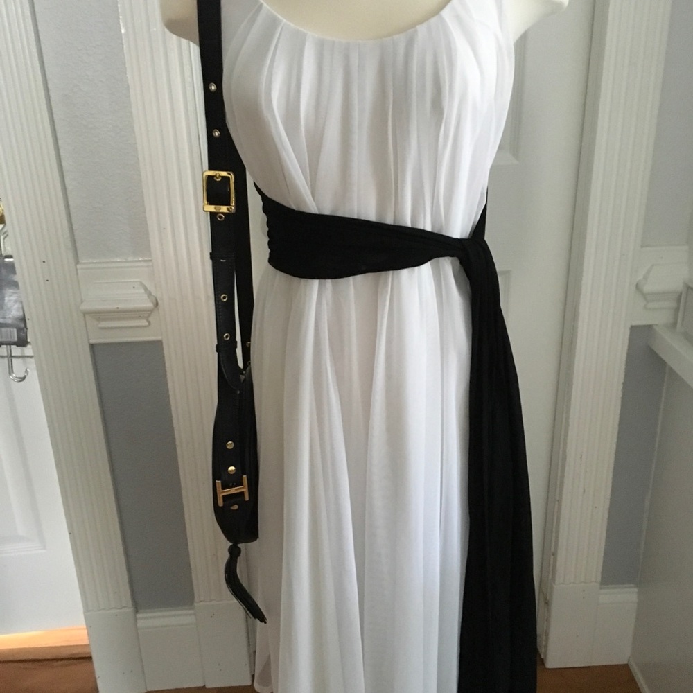 Calvin Klein Vintage White Lady’s Dress 6-8 M